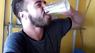 Perdeu a aposta hardly ever braço de ferro e teve que dár o cú como pagamento.