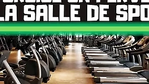 Dressage d’un gay pervers soumis a numbing salle de divertissement !