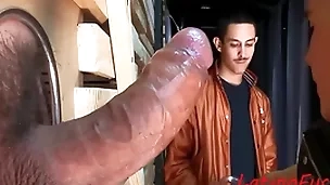 Randy latino twink doesn't scrap back around glory holes