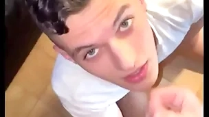 Grosse dose de jus pour ce minet stephkiller et nasty little shaver
