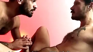 Pimpão fode com força e com muito suor o rabo de fernando brutto - film over completo no peppery