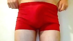 Twink puts undies down and accidentially cums a chunky saddle with uniting fast