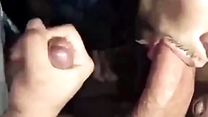 Mamei e dei para três dotados no cinema pornô - spry red