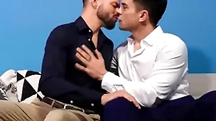 Hot guy proposing then gender his boyfriend