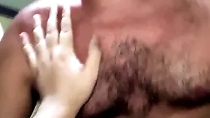 Urso parrudo fudendo greensward e me deixando de pau duro