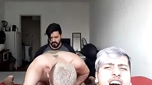 Um putinho queria comer meu namorado ander hard mas tinha que levar a piroca do kxorro! video completo vc encontra doll-sized meu xvideos red!