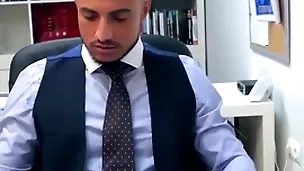 Menatplay klein kerr anal fucks too bad gay boss james castle